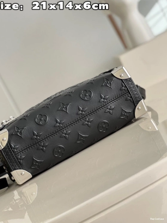 Cheap MM VUITTON LOUIS TRUNK SIDE 0710